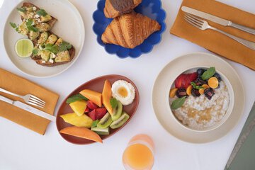Breakfast meal