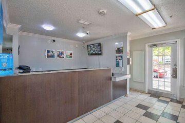 Hotel Interior 16 of 38