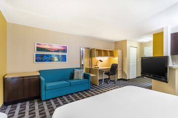 Room 32 of 40