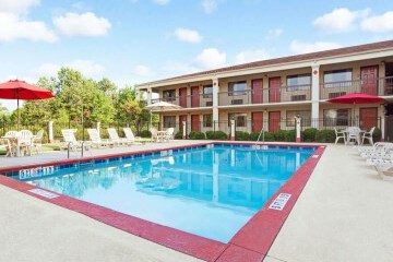 KNIGHTS INN ADAIRSVILLE 24