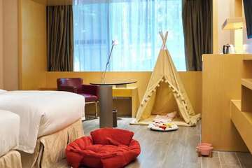 Pet-friendly amenities