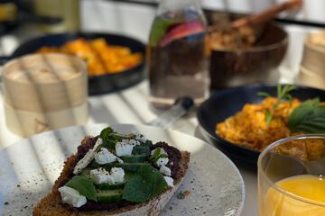 Breakfast meal