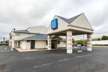 Motel 6 Crawfordsville IN