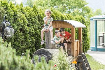 Children's play area - outdoor