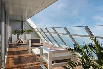 Beach/ocean view
