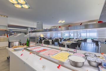Breakfast buffet