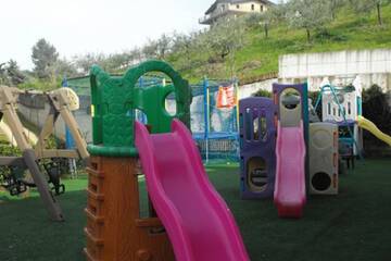 Children's play area - outdoor