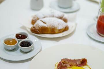 Breakfast meal