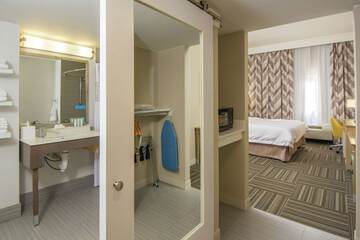 Room 17 of 56
