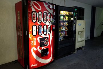 Vending machine