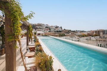 Rooftop pool