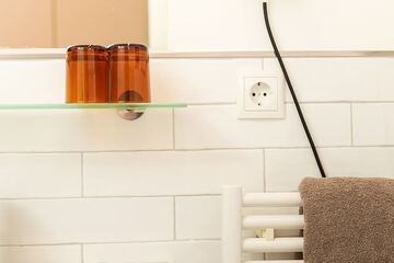 Bathroom amenities