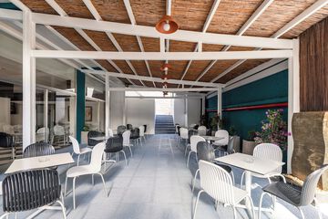 Snack bar