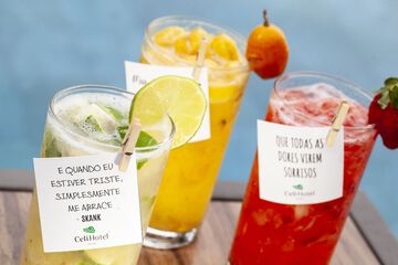 Poolside bar