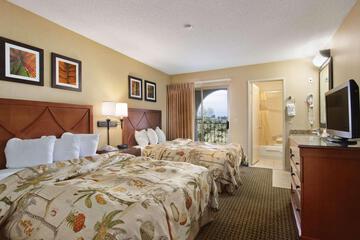 DAYS INN AND SUITES SEAWORLD AIRPORT 12