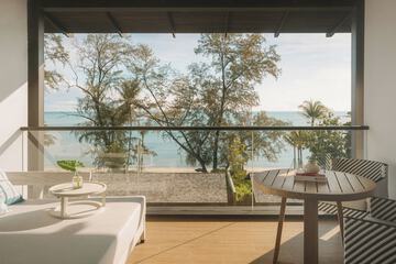 Beach/ocean view