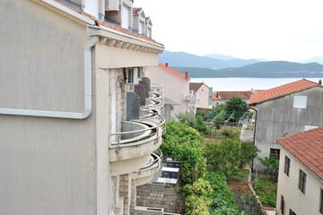 Photo 100