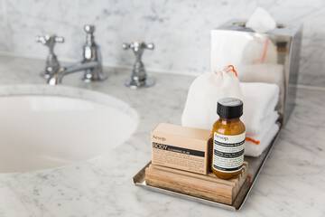 Bathroom amenities