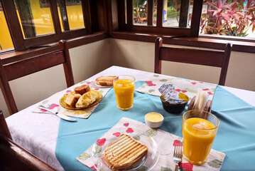 Breakfast meal