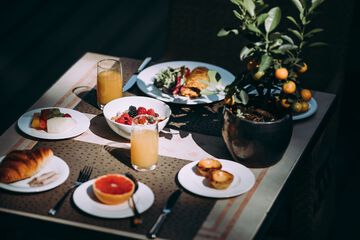 Breakfast meal