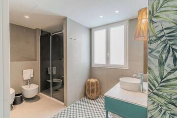 Bathroom shower
