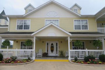 Honeysuckle Inn - Mountain View