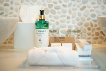 Bathroom amenities