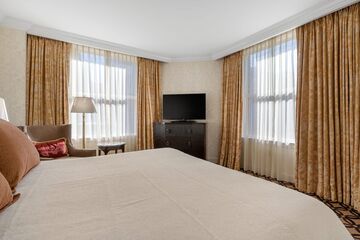 Room 37 of 155