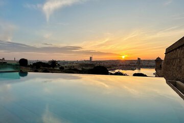 Infinity pool