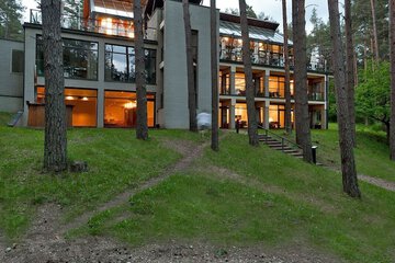 Front of property - evening/night