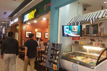 Food court