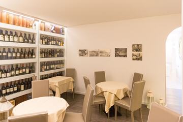 Tasting room