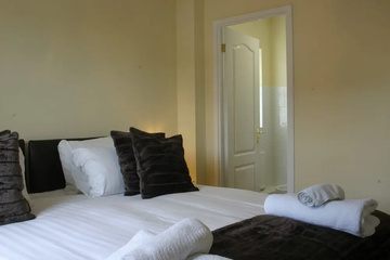 guest_rooms
