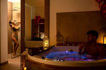 Private spa tub