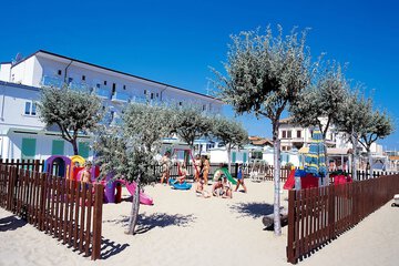 Children's play area - outdoor