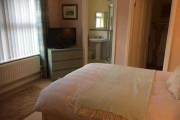 guest_rooms