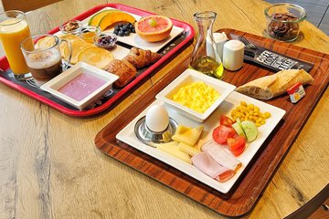 Breakfast meal