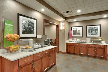 Breakfast/Coffee Service 31 of 35