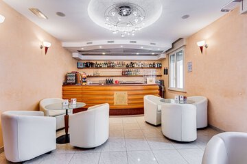 Snack bar