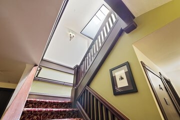 Ballroom/Hall 50 of 55