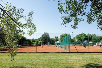 Tennis court