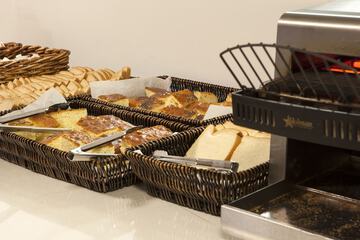 Breakfast/Coffee Service 15 of 15