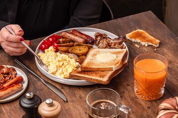Breakfast area