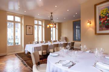 Tasting room