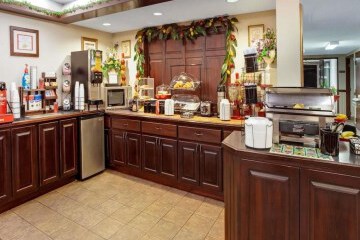KNIGHTS INN ADAIRSVILLE 15