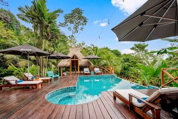 Infinity pool