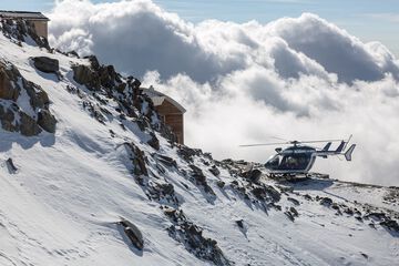 Helicopter/plane tours