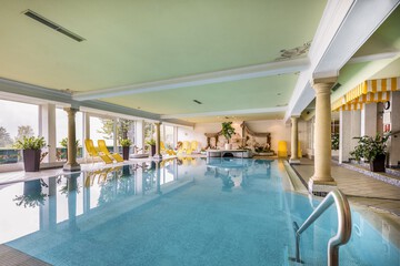 Exercise/lap pool