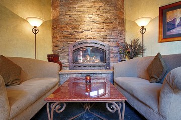 Hotel Interior 7 of 47