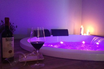 Private spa tub